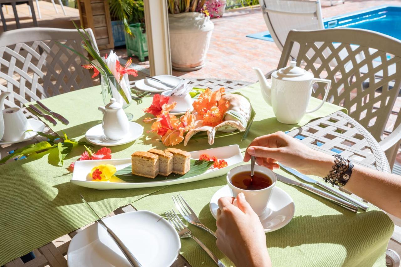 Crown Beach Hotel Seychelles Pointe Au Sel Exterior photo